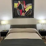 Downtown Luxury * Bari
