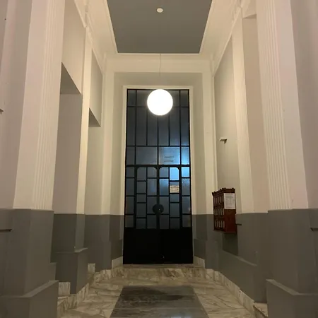 Downtown Luxury * 바리