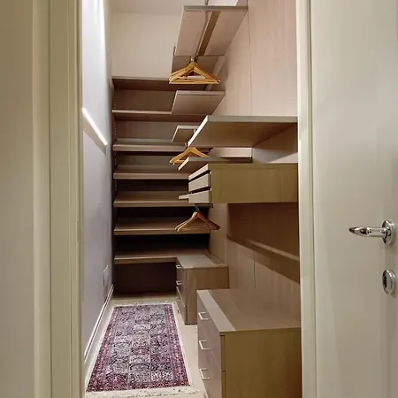 Downtown Luxury * Bari