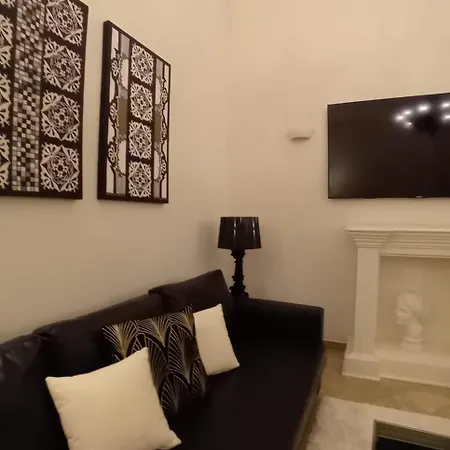 Downtown Luxury Apartmán *