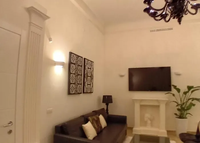 Downtown Luxury * Bari